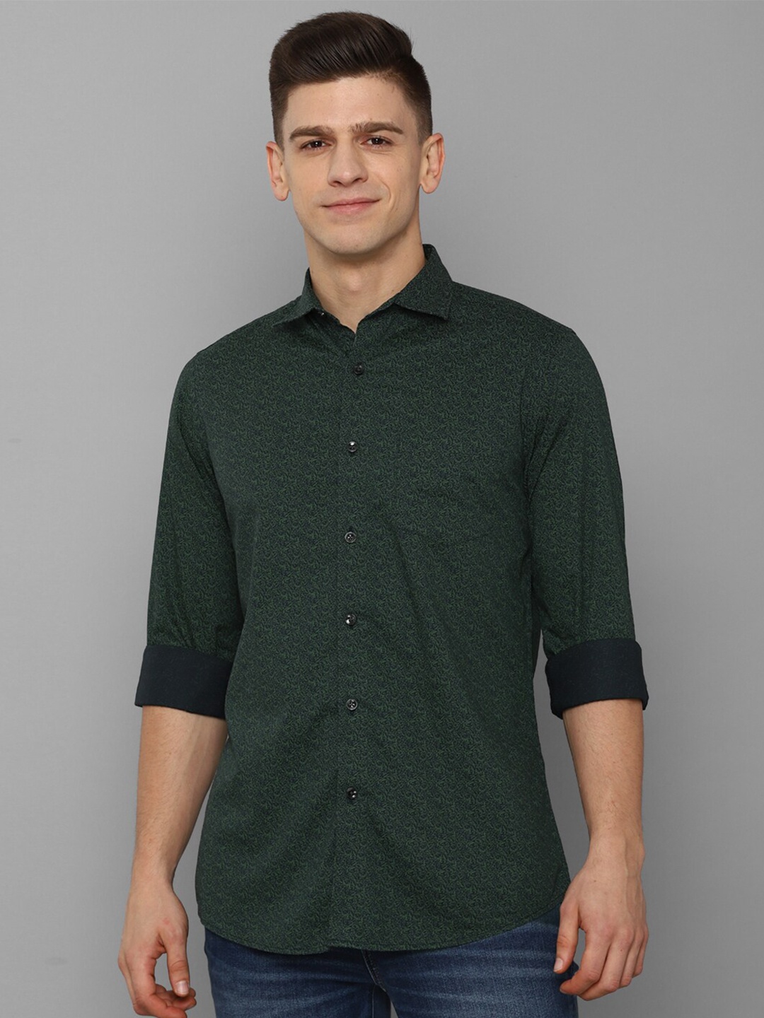 

Allen Solly Men Green Slim Fit Printed Casual Shirt