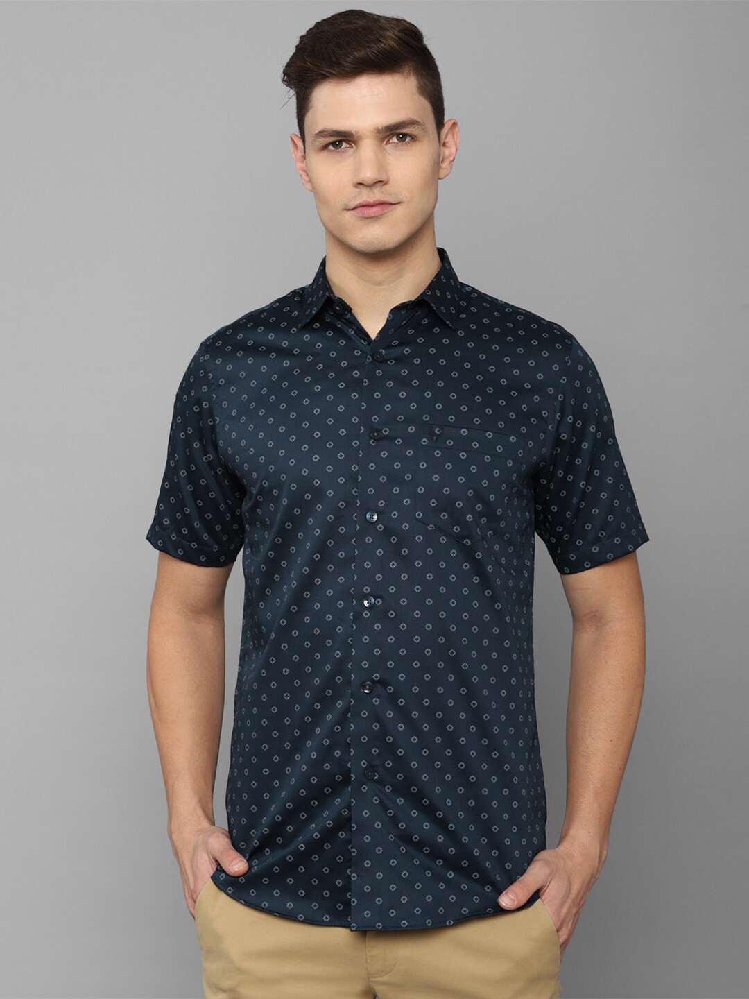 

Allen Solly Men Navy Blue Slim Fit Printed Casual Shirt