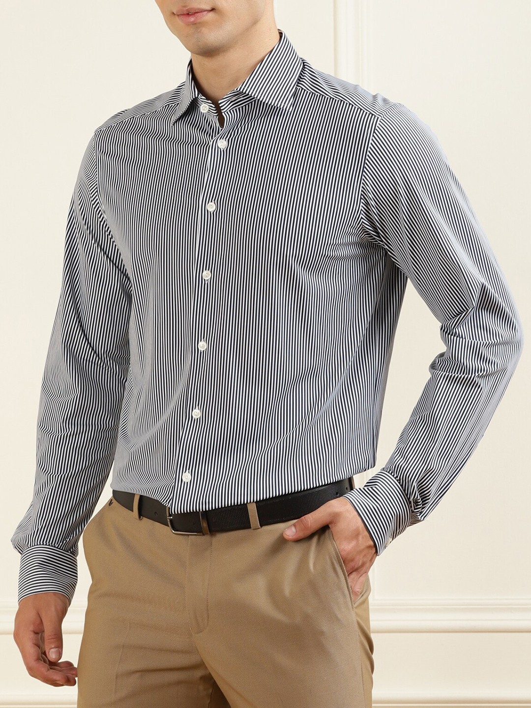 

Eton Men Black Striped Formal Shirt