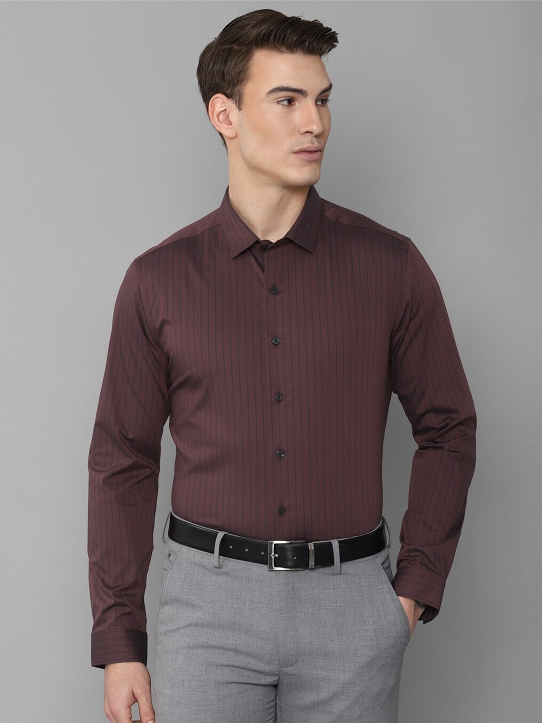 

Louis Philippe Men Purple Slim Fit Striped Cotton Formal Shirt