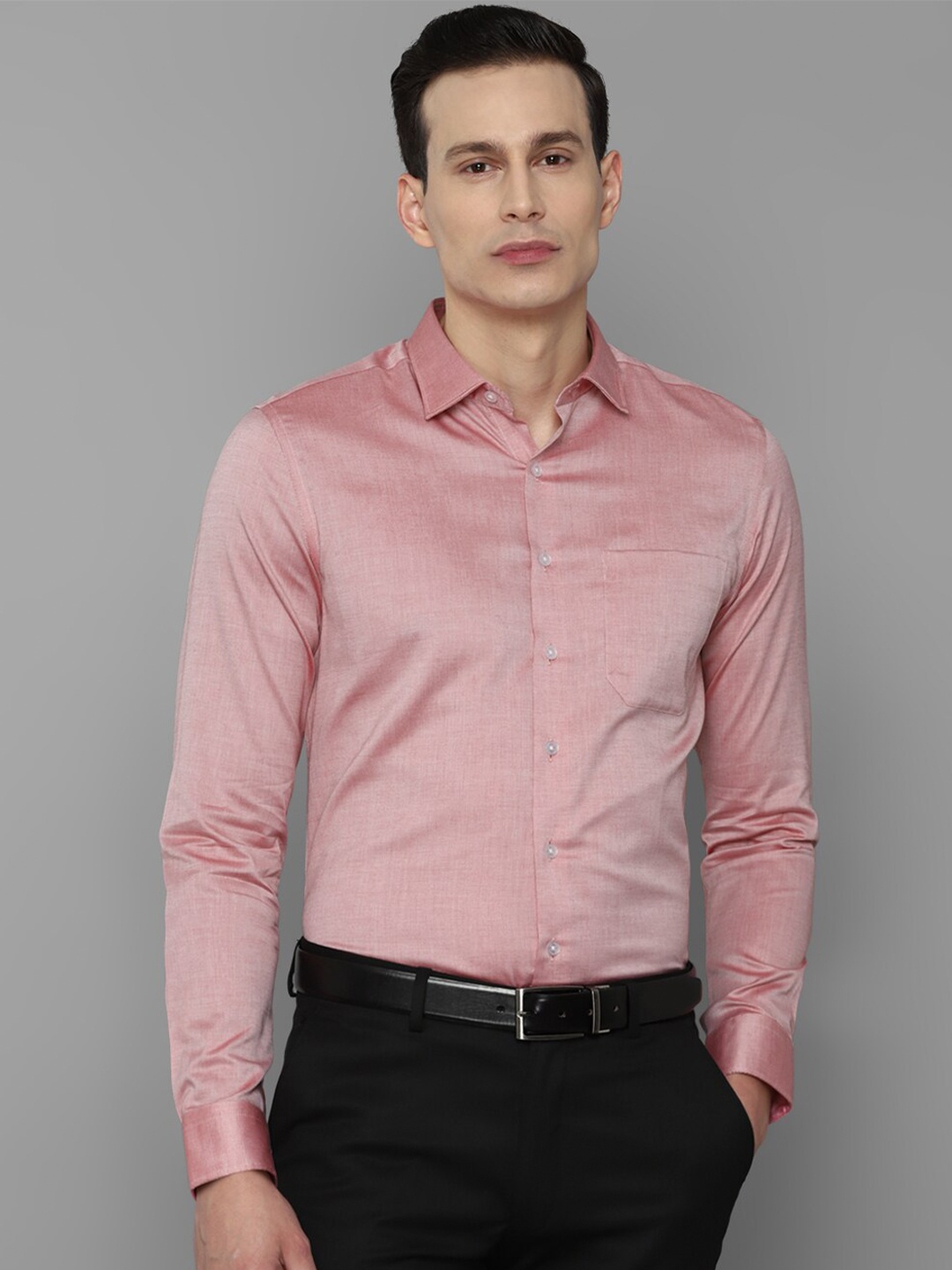 

Louis Philippe Men Pink Slim Fit Formal Cotton Shirt