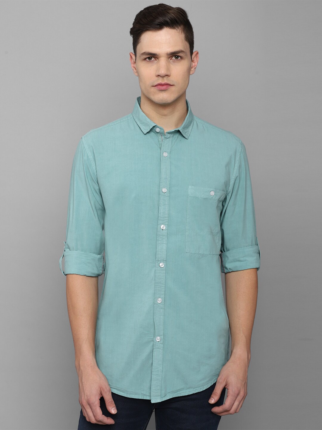 

Louis Philippe Jeans Men Blue Solid Slim Fit Cotton Casual Shirt