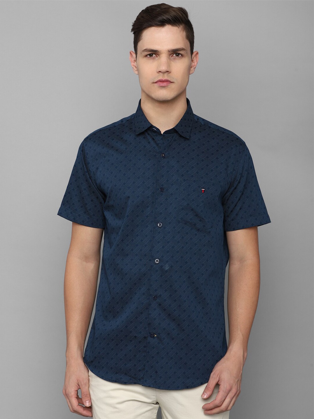 

Louis Philippe Sport Men Navy Blue Slim Fit Printed Casual Cotton Shirt