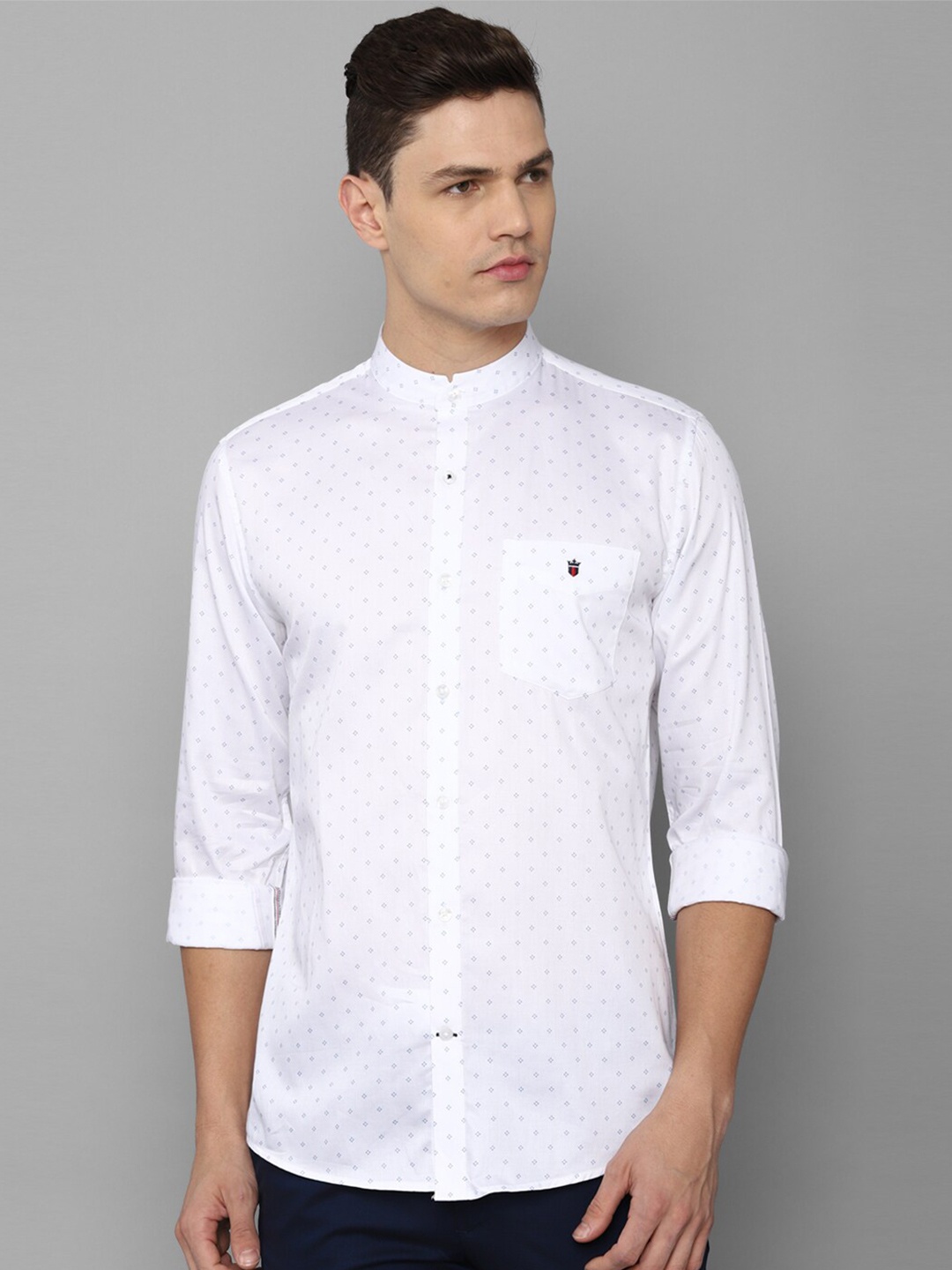 

Louis Philippe Sport Men White Slim Fit Printed Casual Cotton Shirt