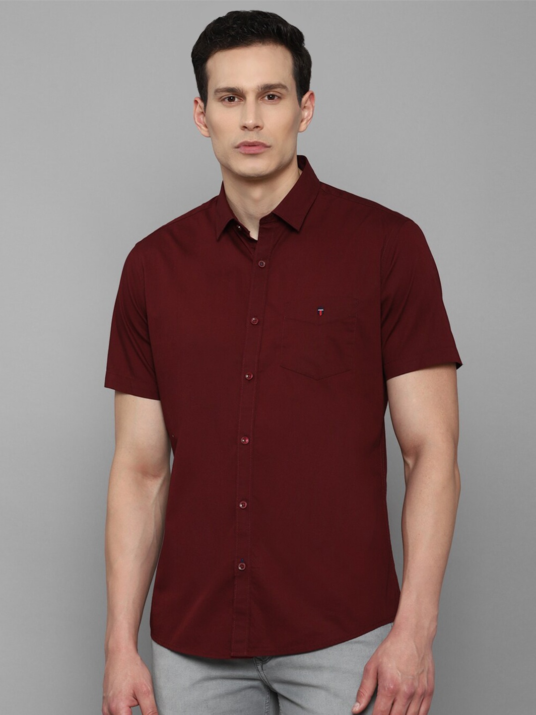 

Louis Philippe Sport Men Maroon Slim Fit Casual Shirt