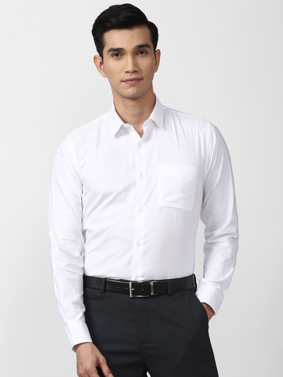 

Peter England Men White Pure Cotton Formal Shirt