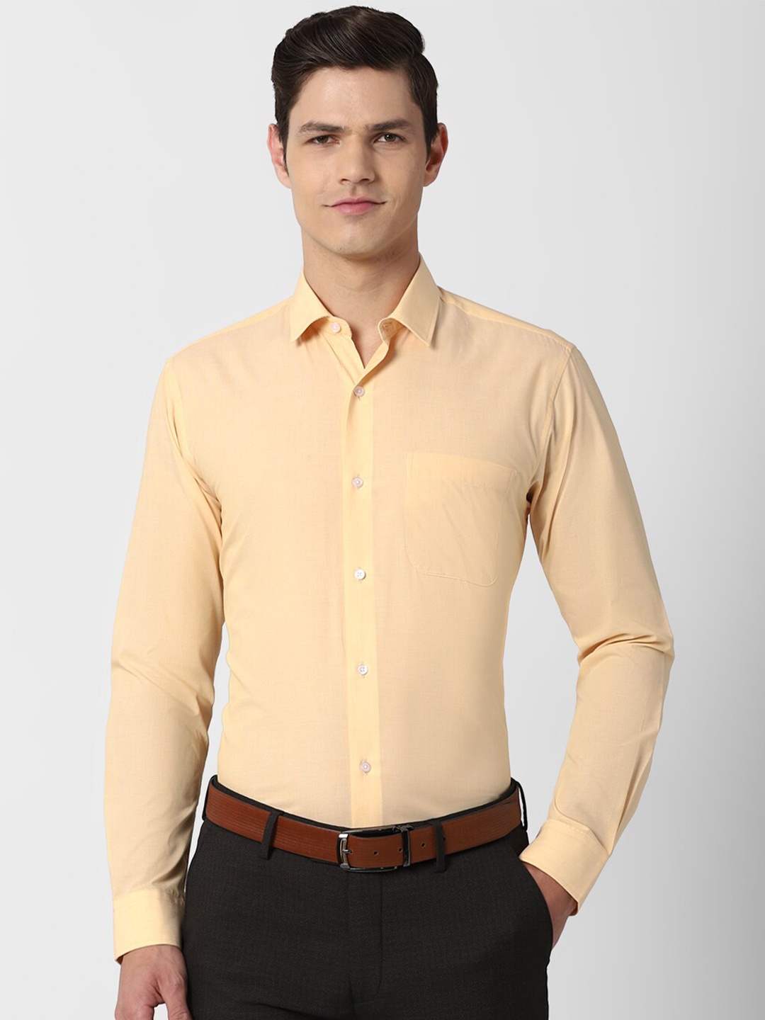 

Peter England Men Orange Solid Regular Fit Cotton Formal Shirt