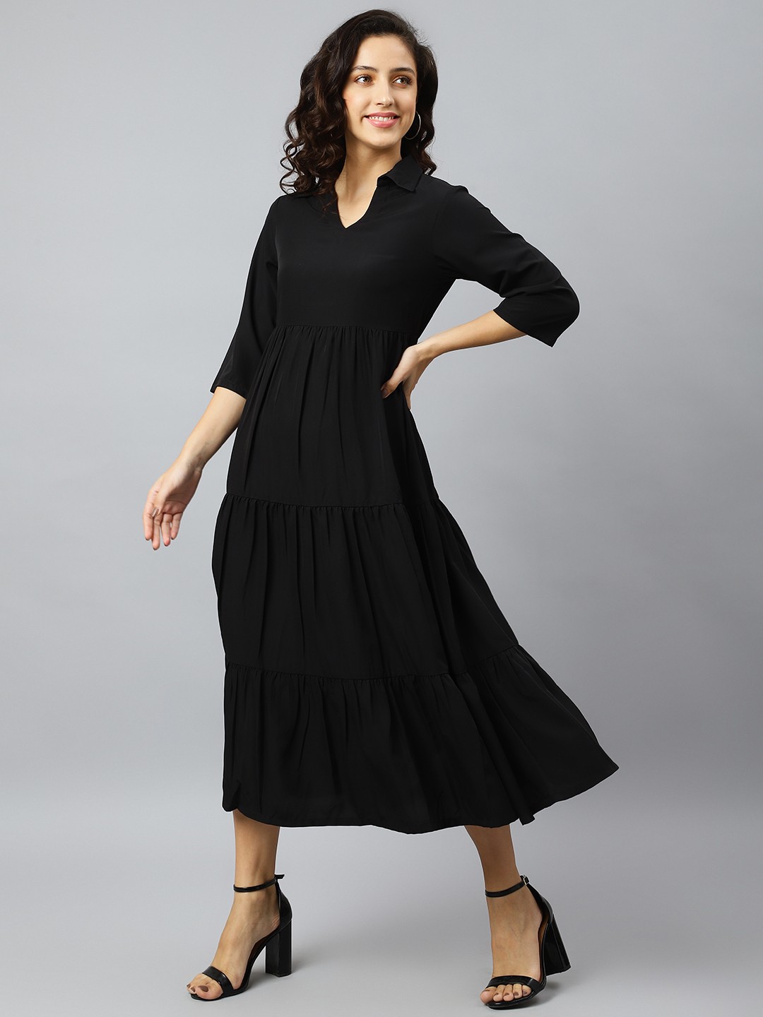 

DEEBACO Black A-Line Midi Dress