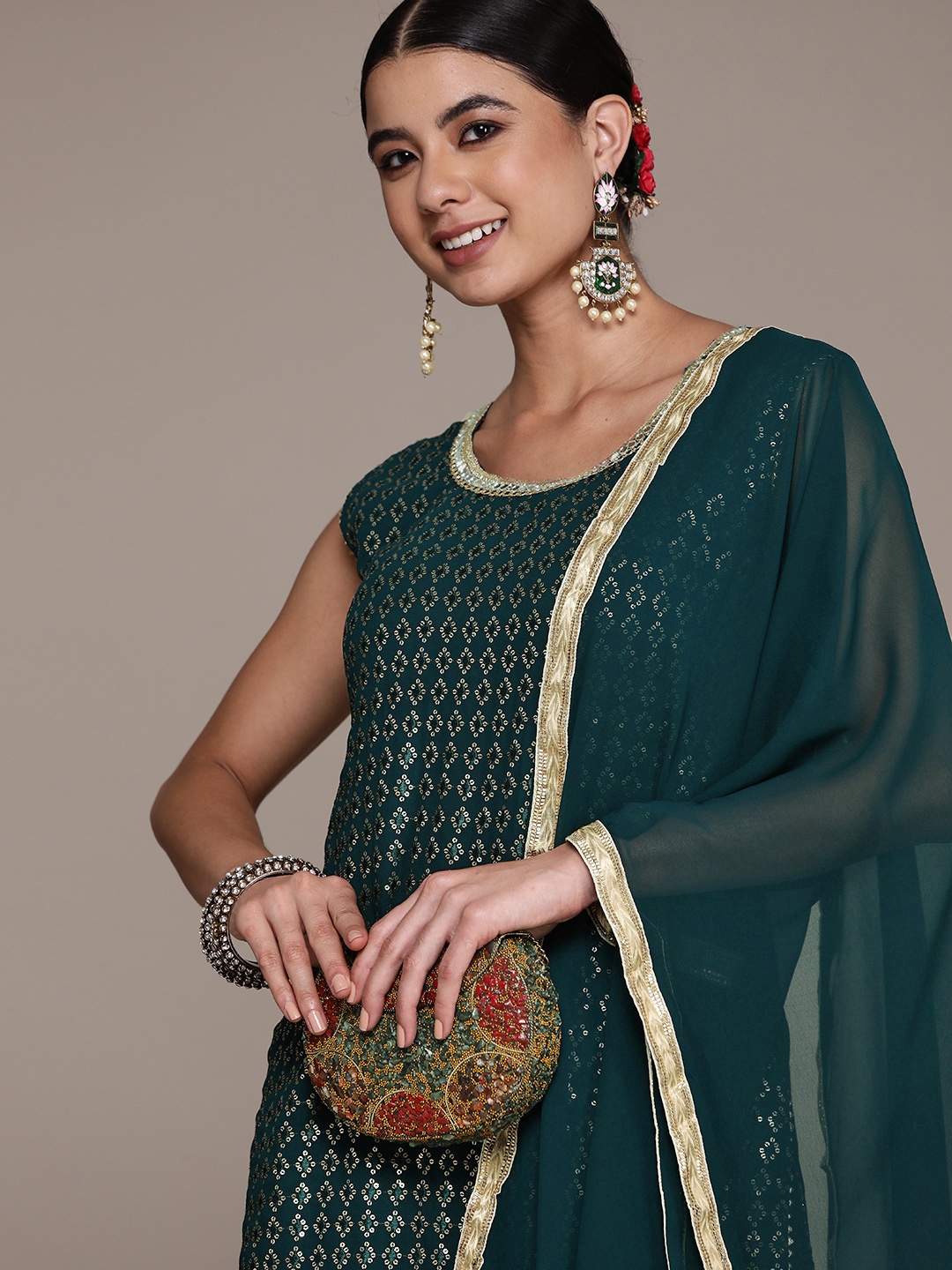 

SAARYA Women Green Floral Embroidered Thread Work Kurta with Sharara & With Dupatta