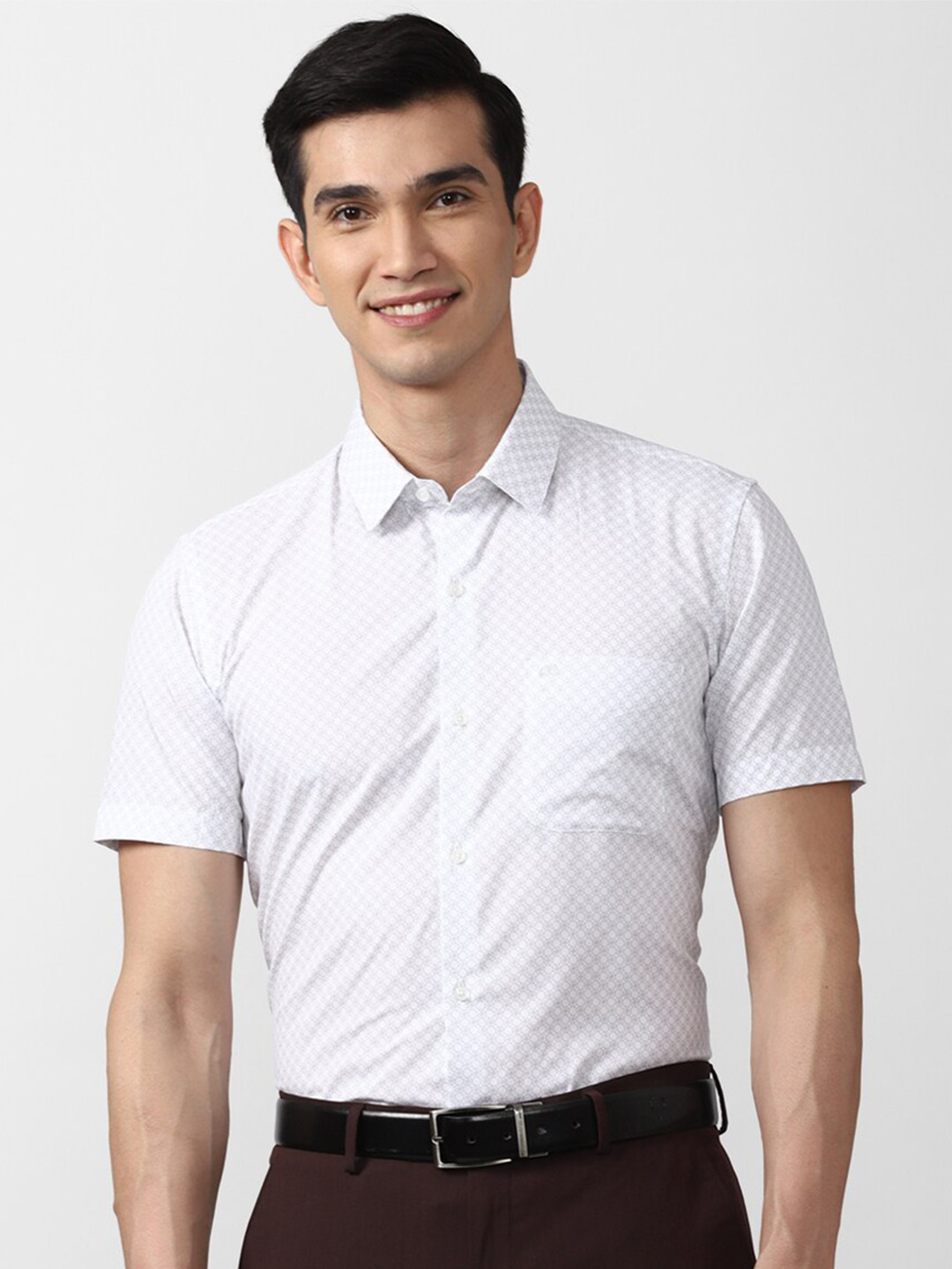 

Peter England Men White Slim Fit Printed Formal Shirt
