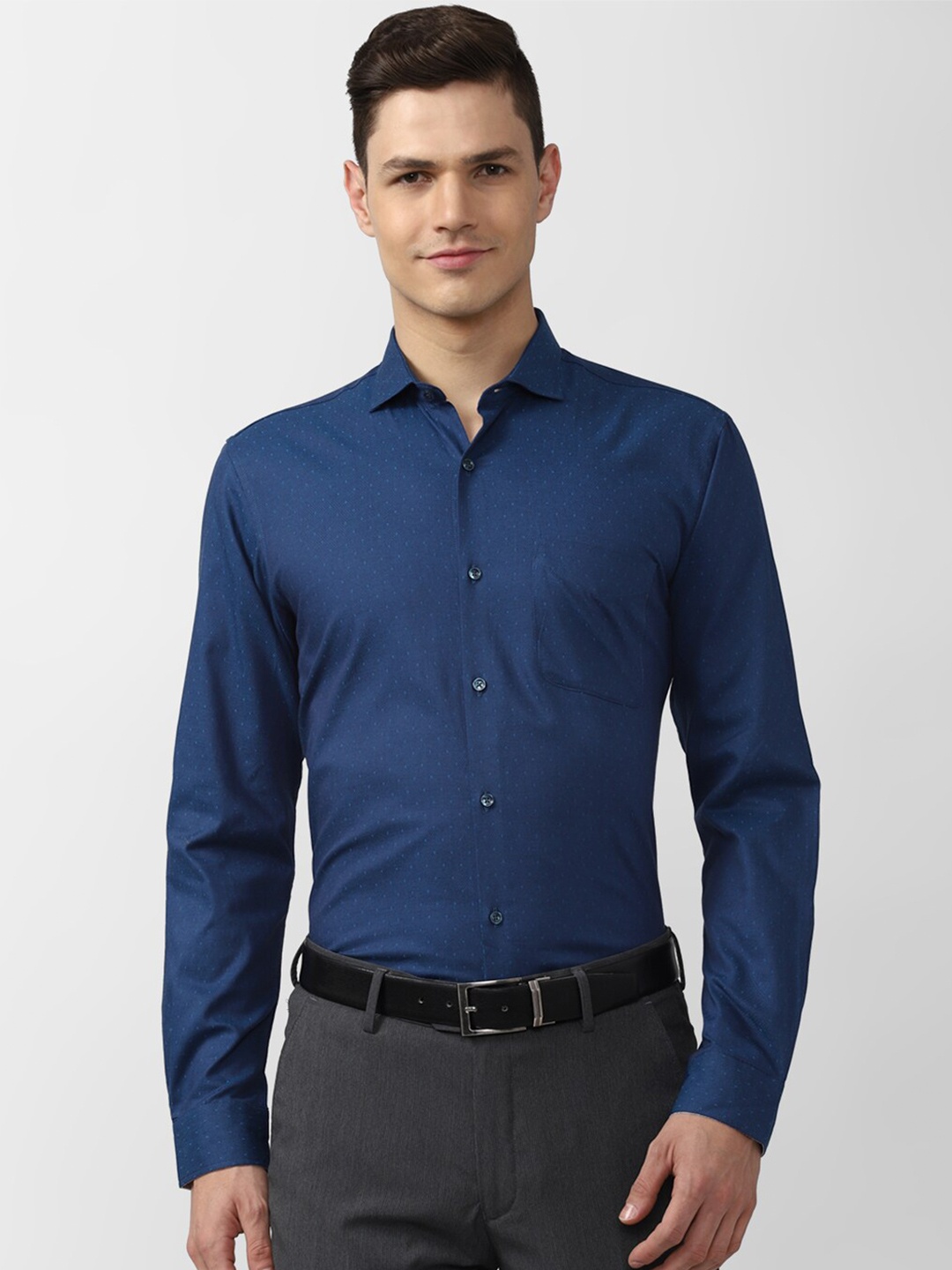 

Peter England Men Navy Blue Formal Shirt