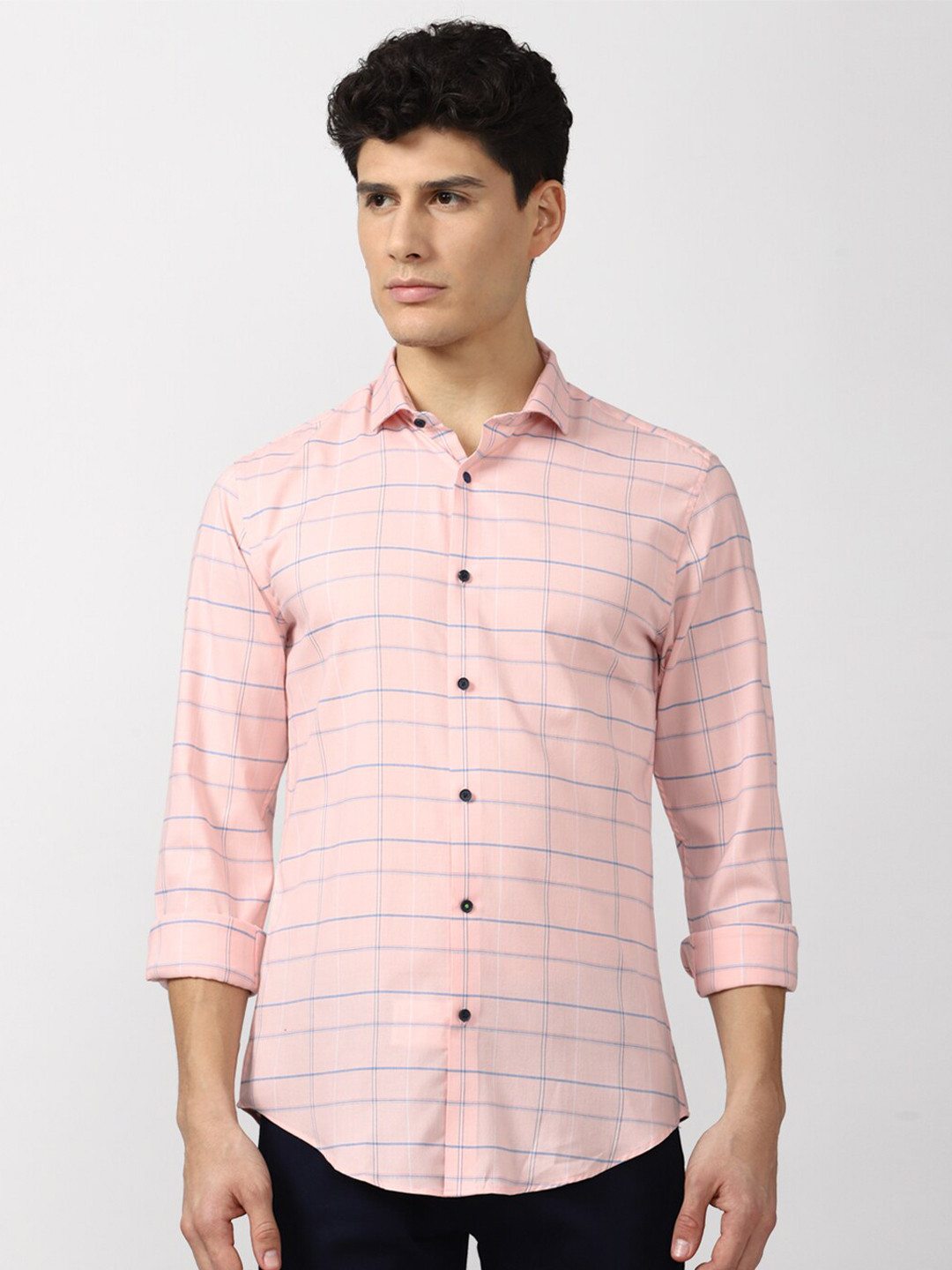 

Peter England Perform Men Pink Athletic Fit Checked Casual Shirt