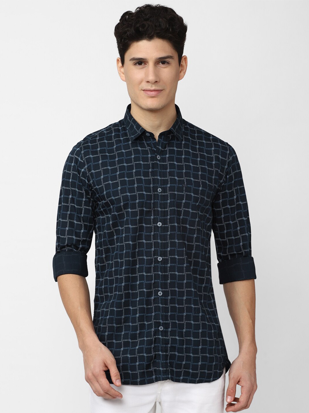 

Peter England Casuals Men Navy Blue Slim Fit Printed Pure Cotton Casual Shirt