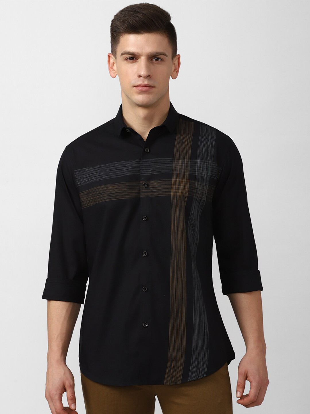 

V Dot Men Pure cotton Black Slim Fit Checked Casual Shirt
