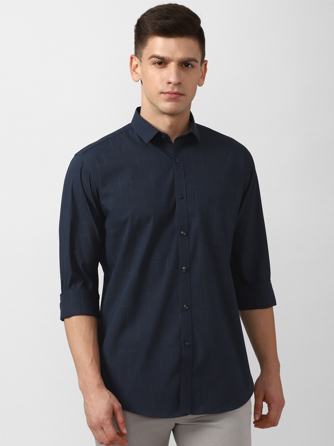 

V Dot Men Navy Blue Slim Fit Casual Shirt