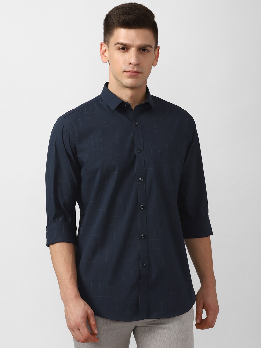 

V Dot Men cotton Navy Blue Slim Fit Casual Shirt