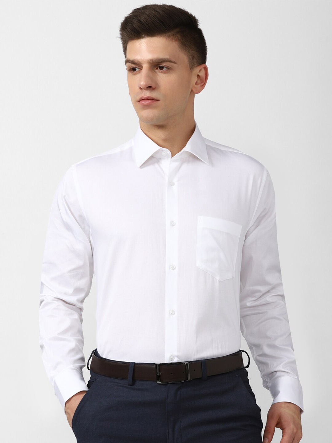 

Van Heusen Men White Solid Regular Fit Cotton Formal Shirt