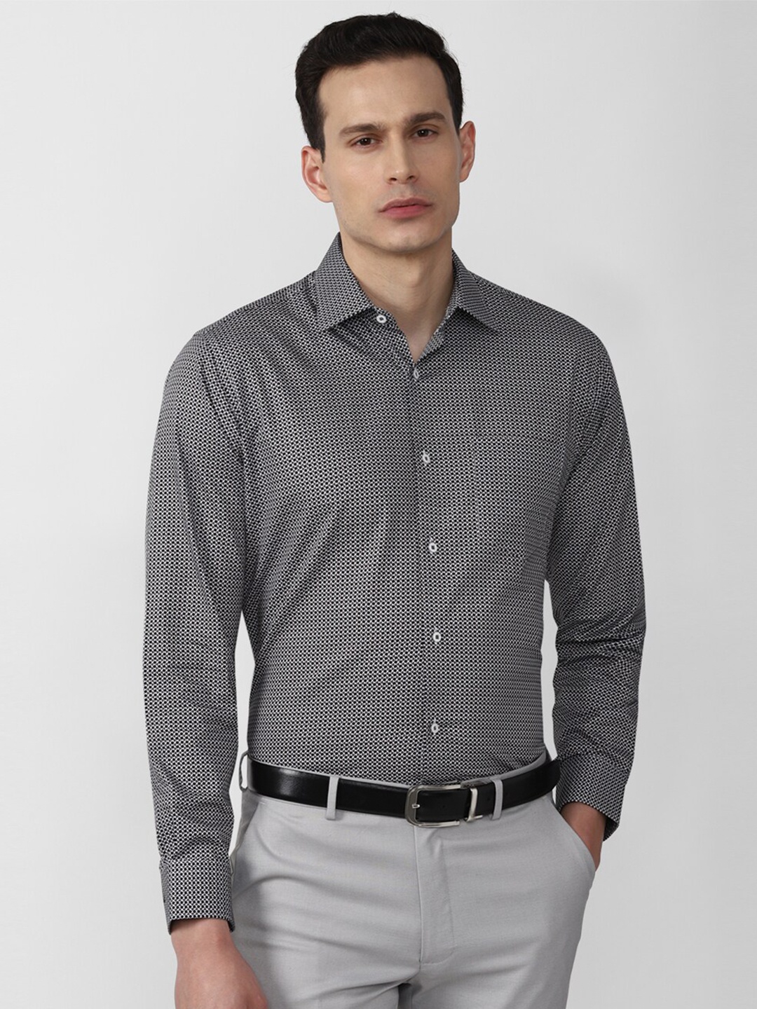 

Van Heusen Men Grey Geometric Printed Regular Fit Cotton Formal Shirt