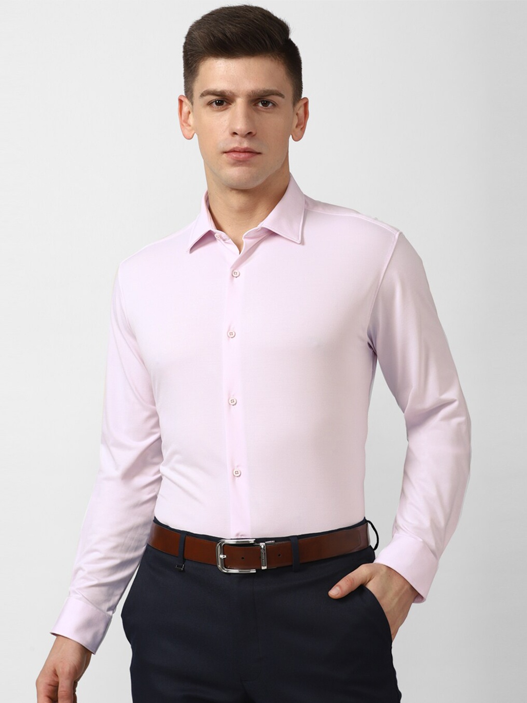 

Van Heusen Men Pink Slim Fit Solid Formal Shirt