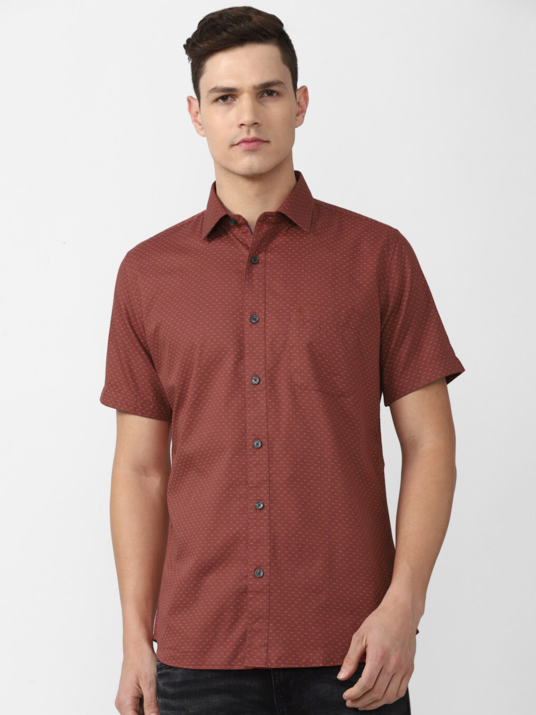 

Van Heusen Sport Men Pure cotton Brown Slim Fit Printed Casual Shirt