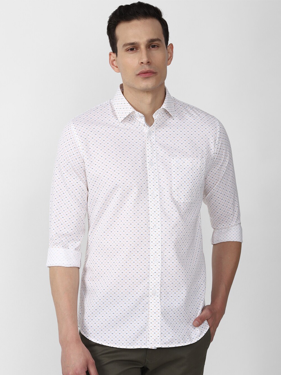 

Van Heusen Sport Men White Geometric Print Slim Fit Cotton Casual Shirt