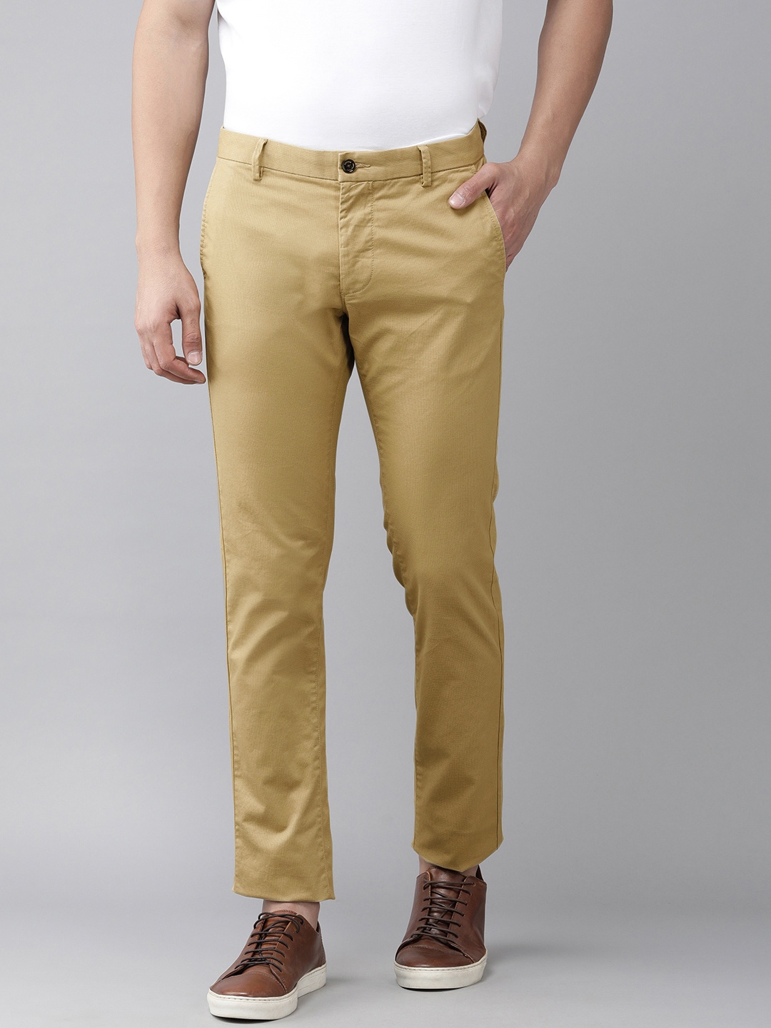 

Arrow Sport Men Khaki Printed Slim Fit Chinos