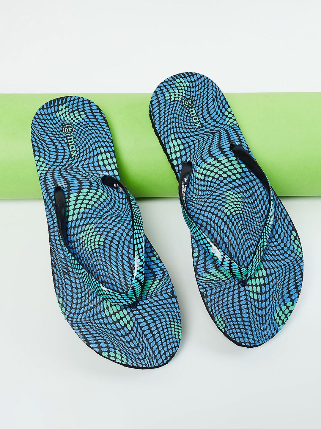 

max Women Blue & Green Printed Rubber Room Slippers