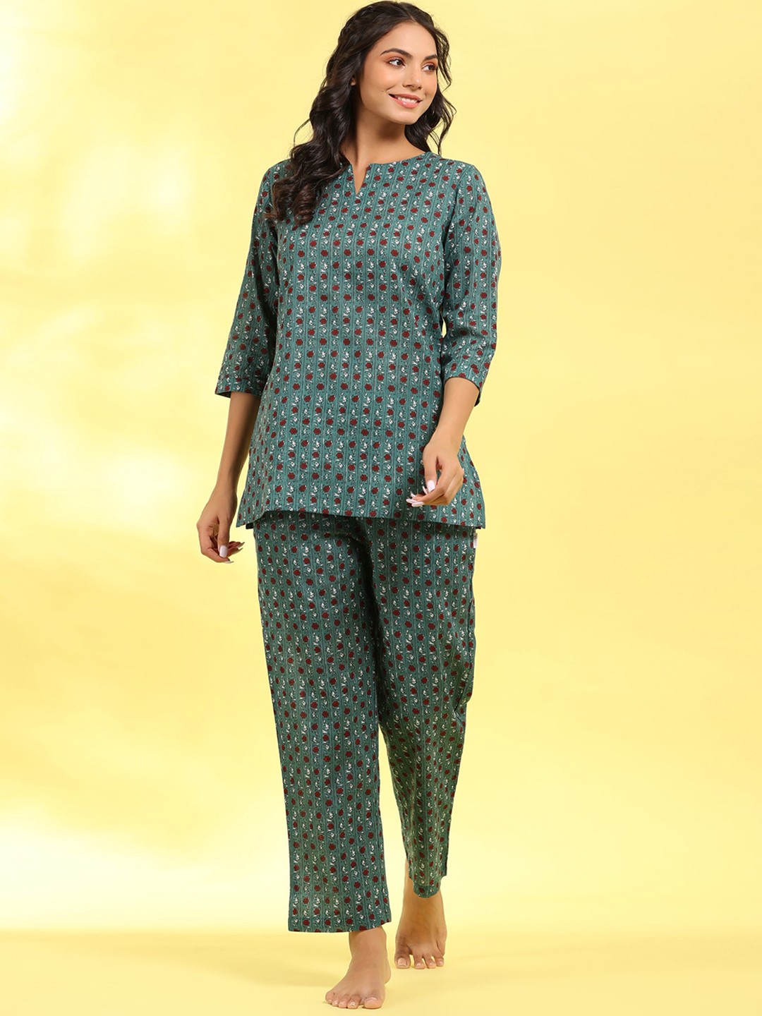 

JISORA Women Printed Cotton Night suit, Green