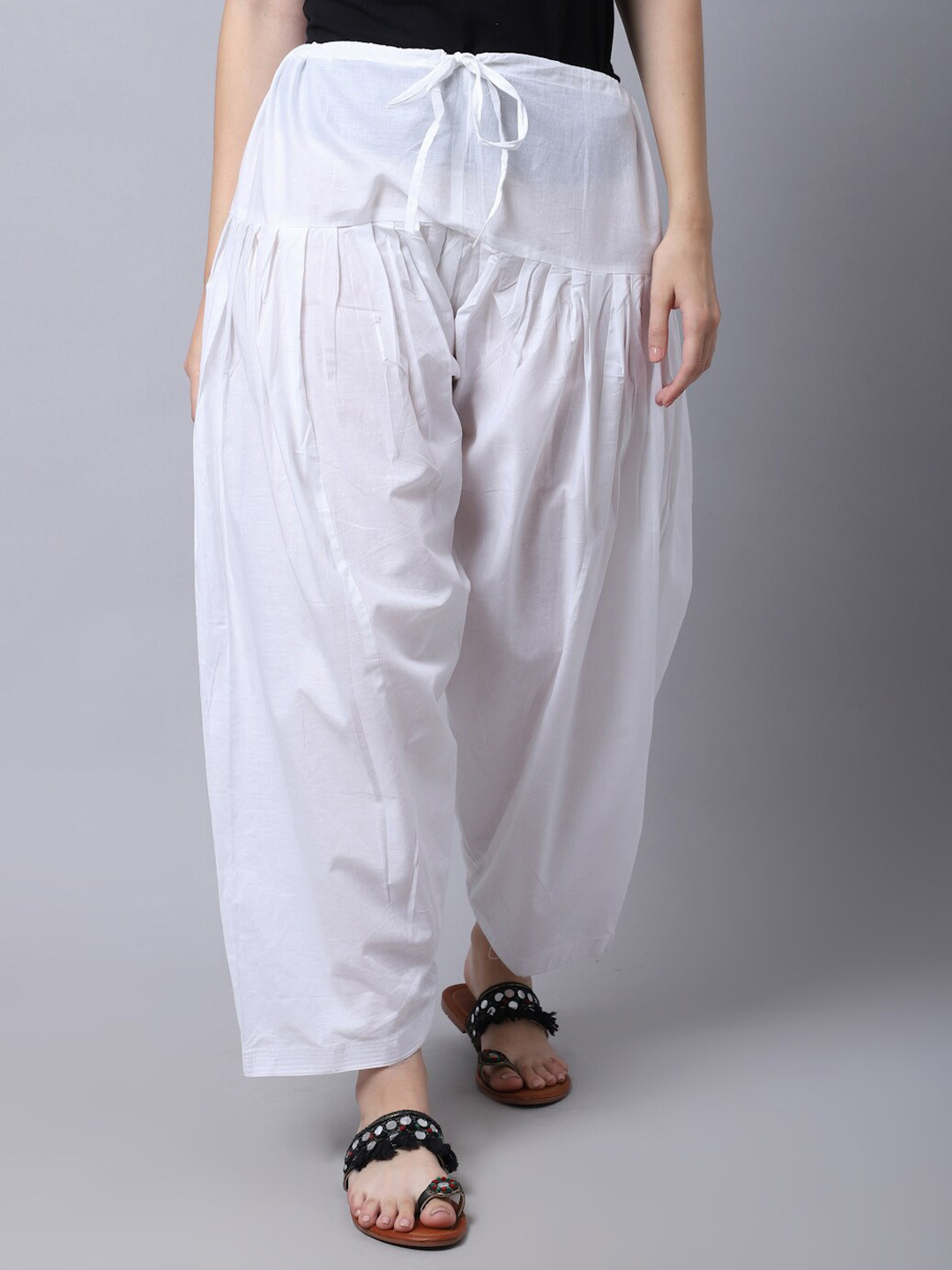 

Miaz Lifestyle Women White Solid Cotton Salwar