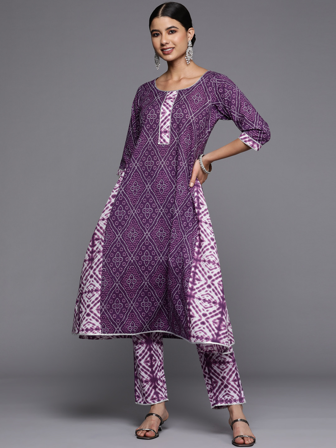 

Libas Women Purple & White Bandhani Printed Gotta Patti Cotton Kurta