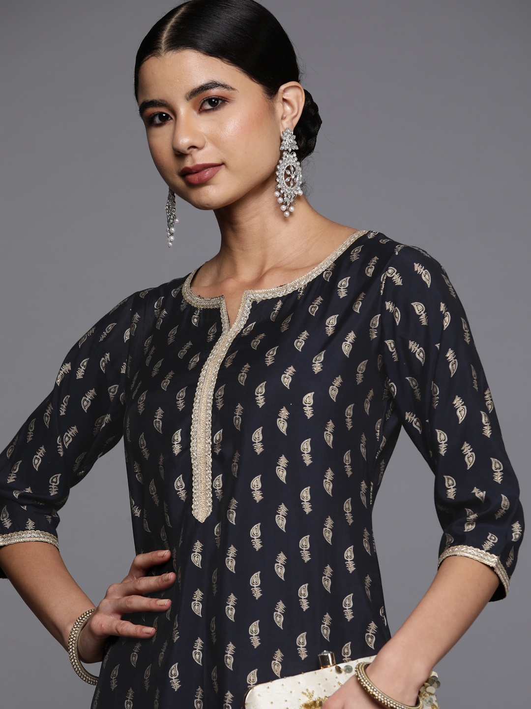 

Libas Women Navy Blue & Beige Ethnic Motifs Printed Kurta
