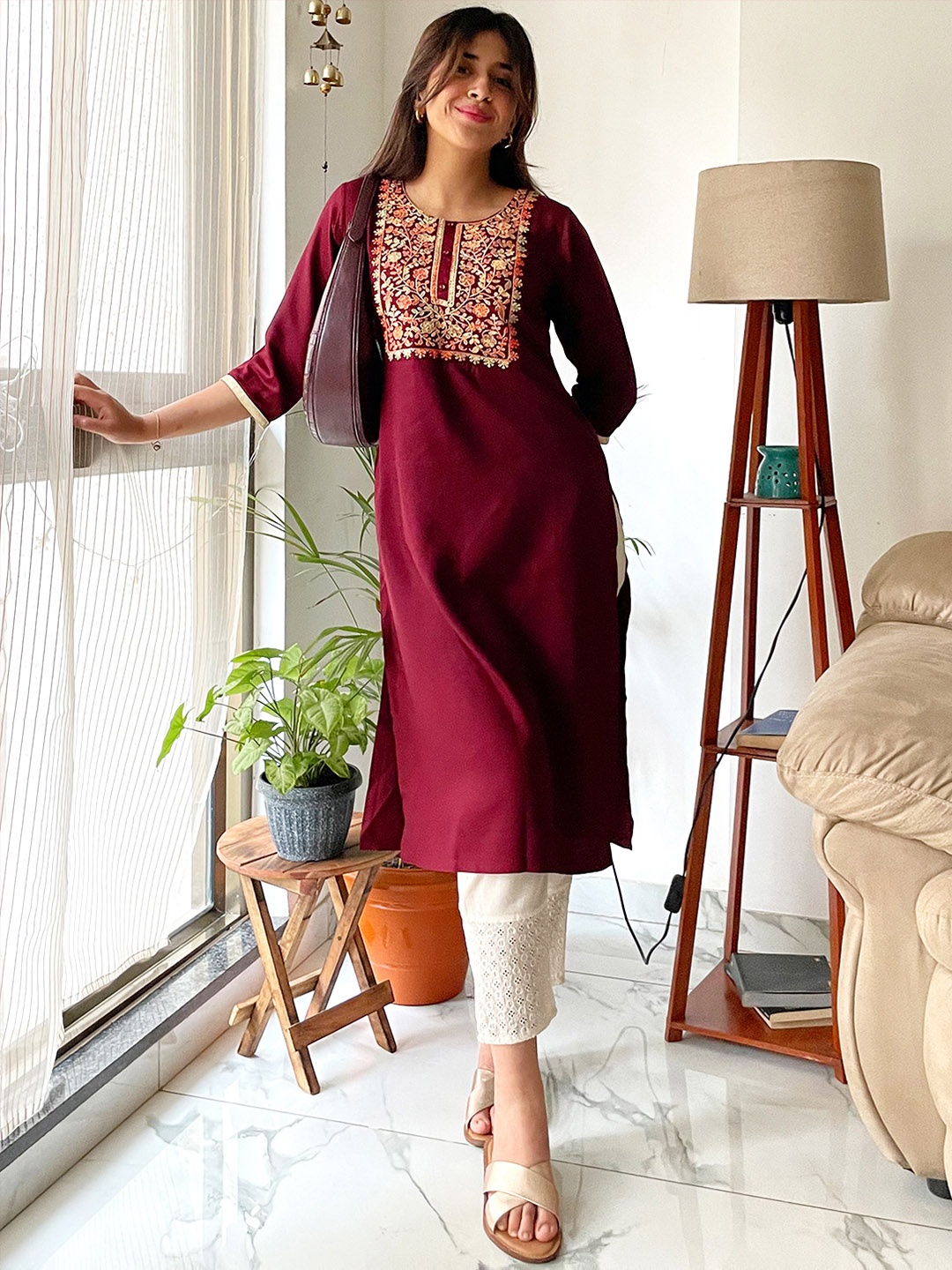 

Libas Women Maroon Floral Motifs Yoke Design Pashmina Kurta