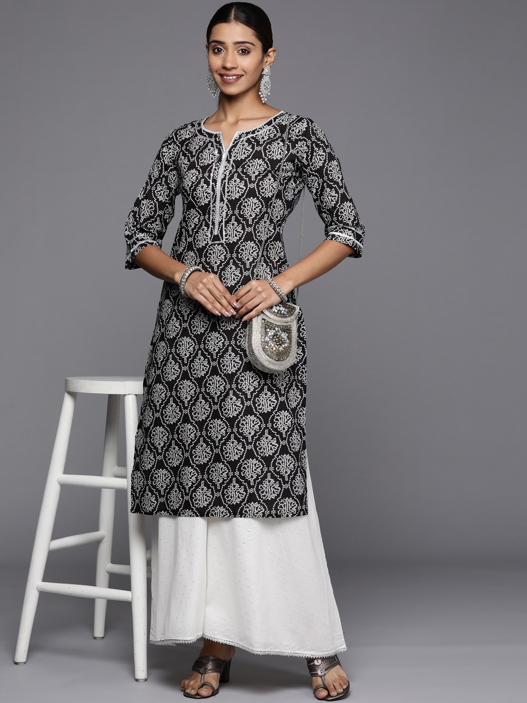 

Libas Women Black & White Bandhani Printed Cotton Kurta