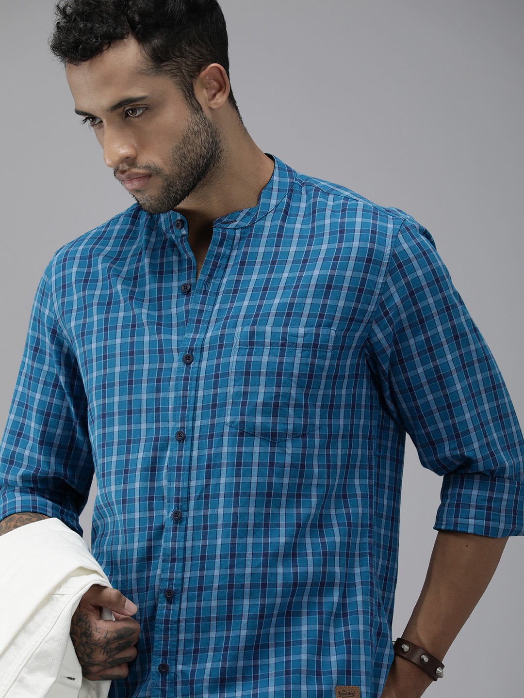 

Roadster Men Navy Blue Comfort Tartan Checked Cotton Shirt