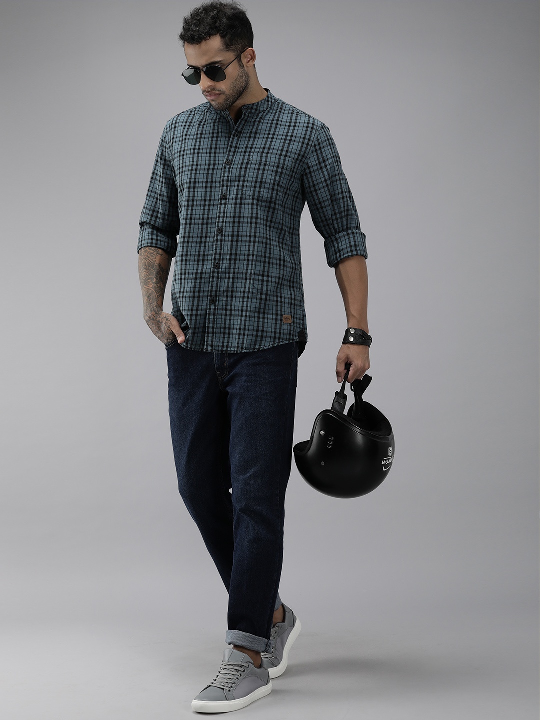 

Roadster Men Blue & Grey Comfort Tartan Checks Pure Cotton Casual Shirt