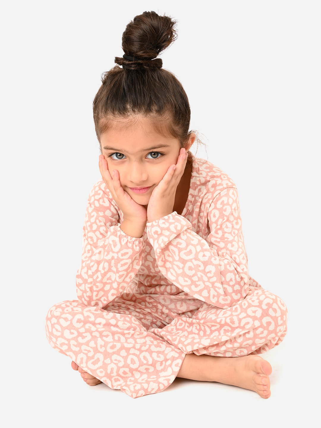 

LilPicks Girls Printed Night suit, Brown
