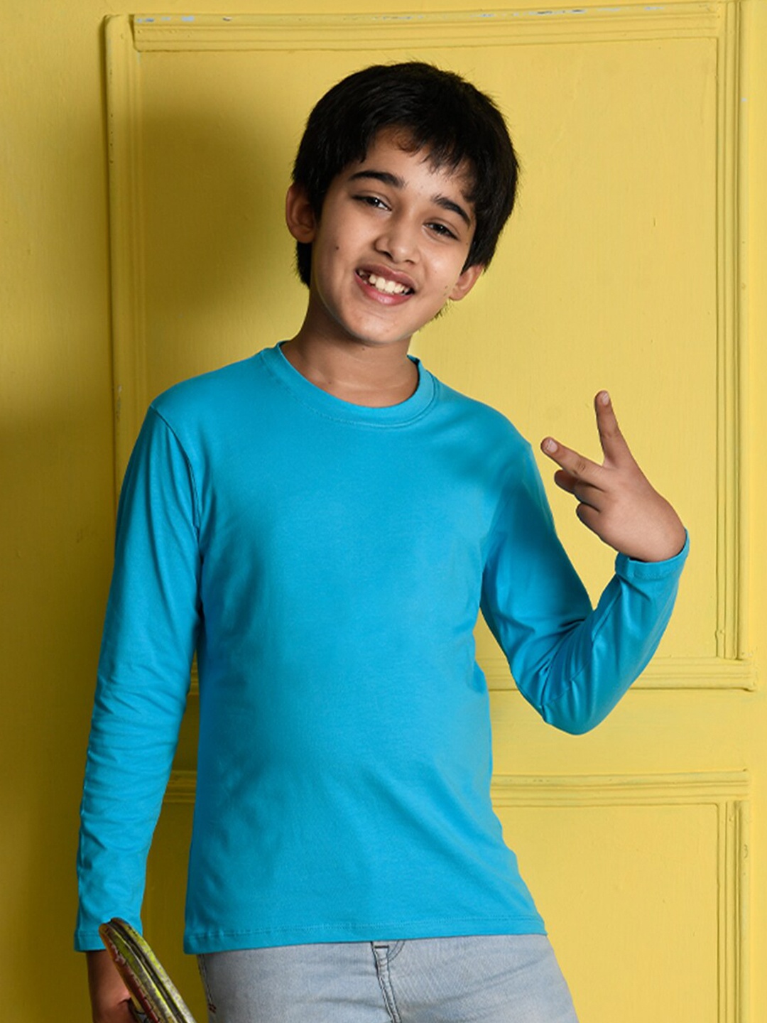 

NUSYL Boys Blue & Yellow Pack Of 3 Solid T-shirt