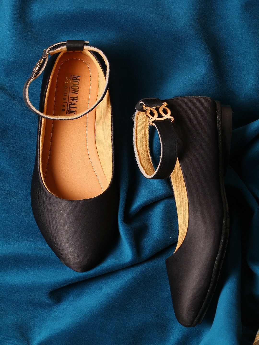 

Moonwalk Women Black Ballerinas with Buckles Flats