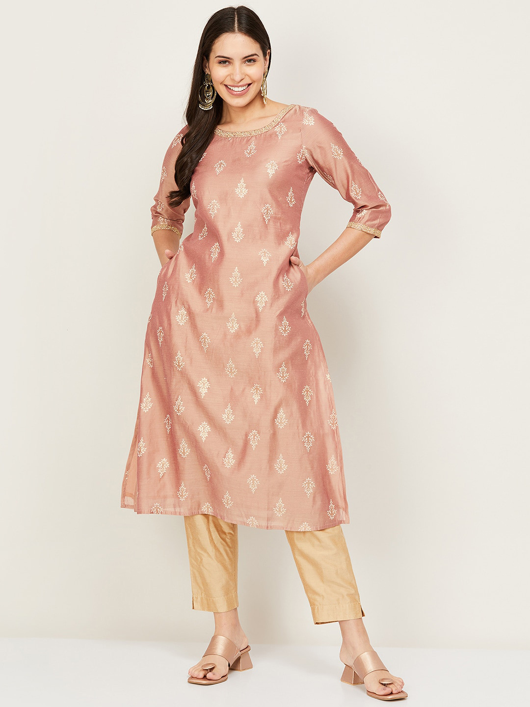 

Melange by Lifestyle Women Pink Ethnic Motifs Printed Flared Sleeves Kurta