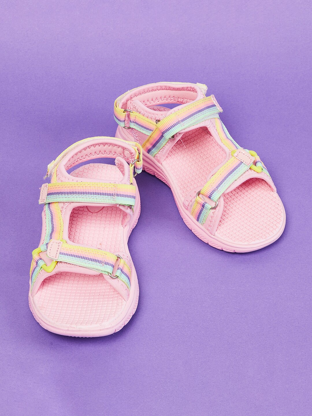 

max Girls Pink Solid Sports Sandals