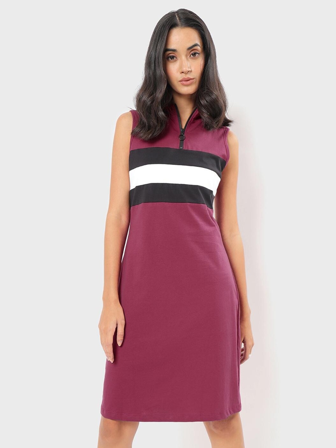 

Bewakoof Purple Solid Sheath Dress