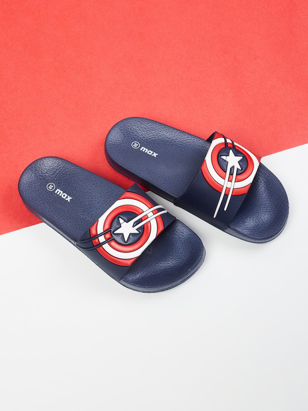 

max Boys Blue & White Printed Avengers Sliders