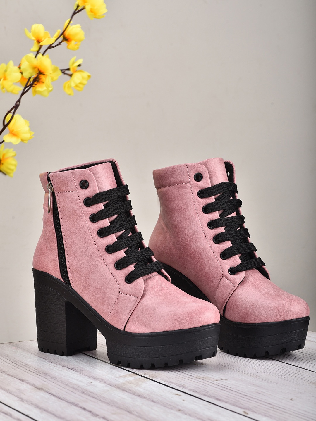 

Moonwalk Women Pink & Black Solid Regular Boots