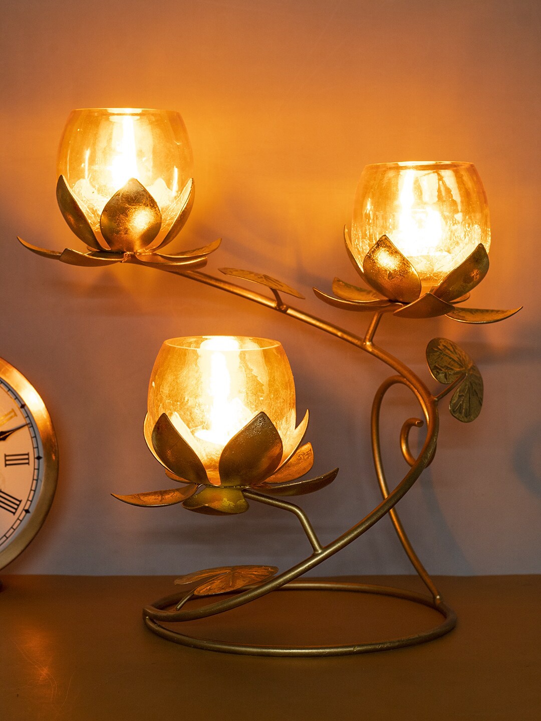 

MARKET99 Pack Of 3 Gold-Colored Solid Candle Holders