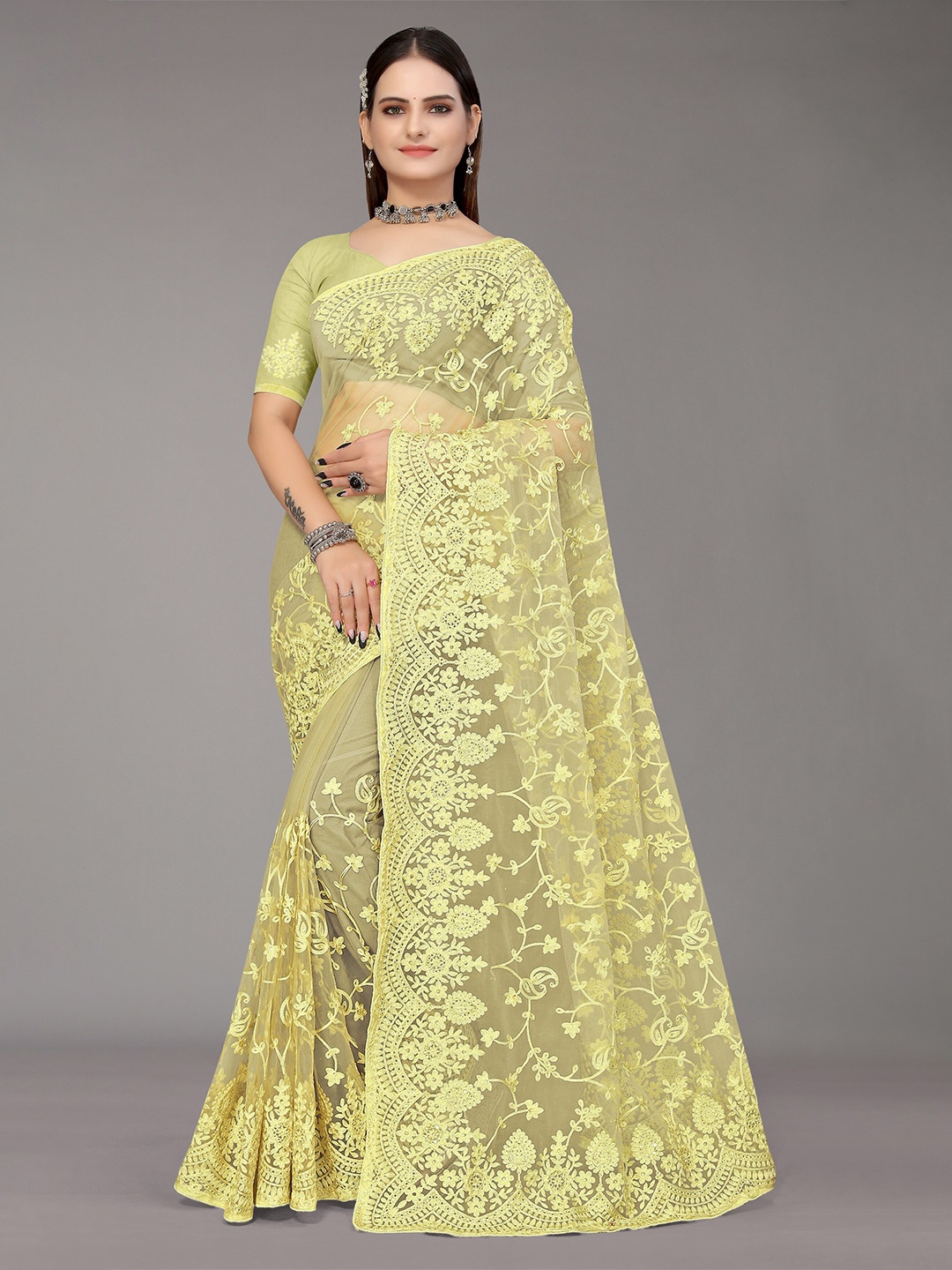 

Nimayaa Green Floral Embroidered Net Saree