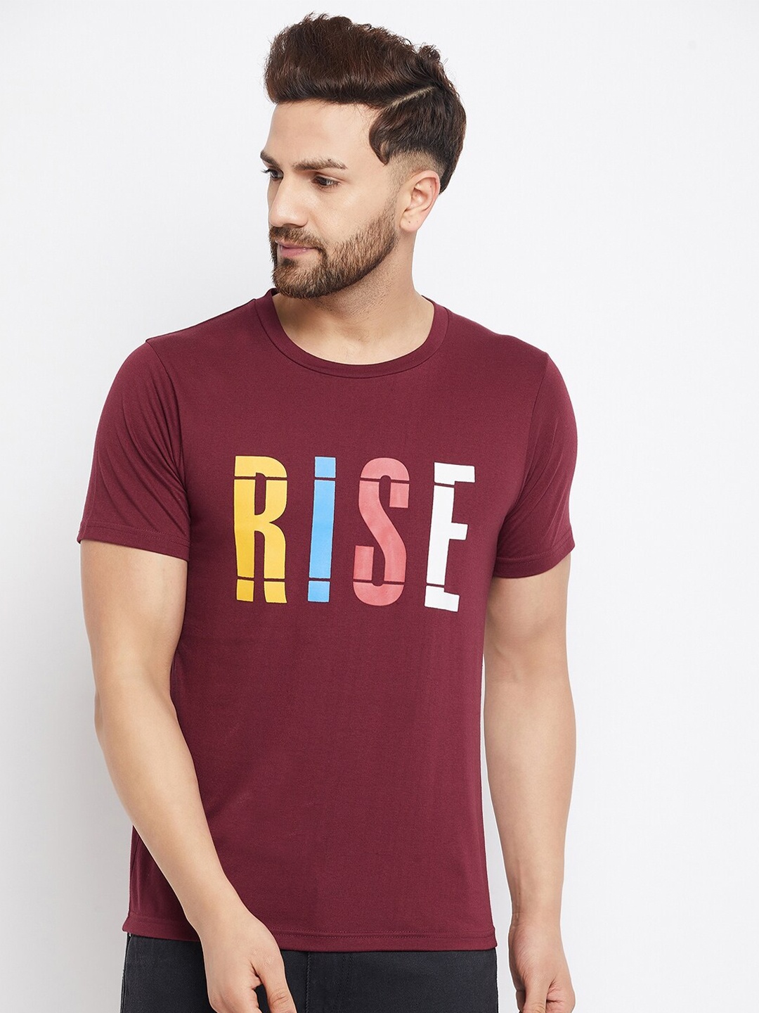 

THE MILLION CLUB Men Maroon & Yellow Printed T-shirt