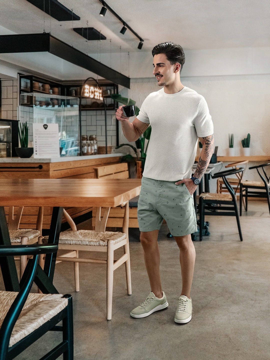 

Levis Men Green Printed Chino Shorts