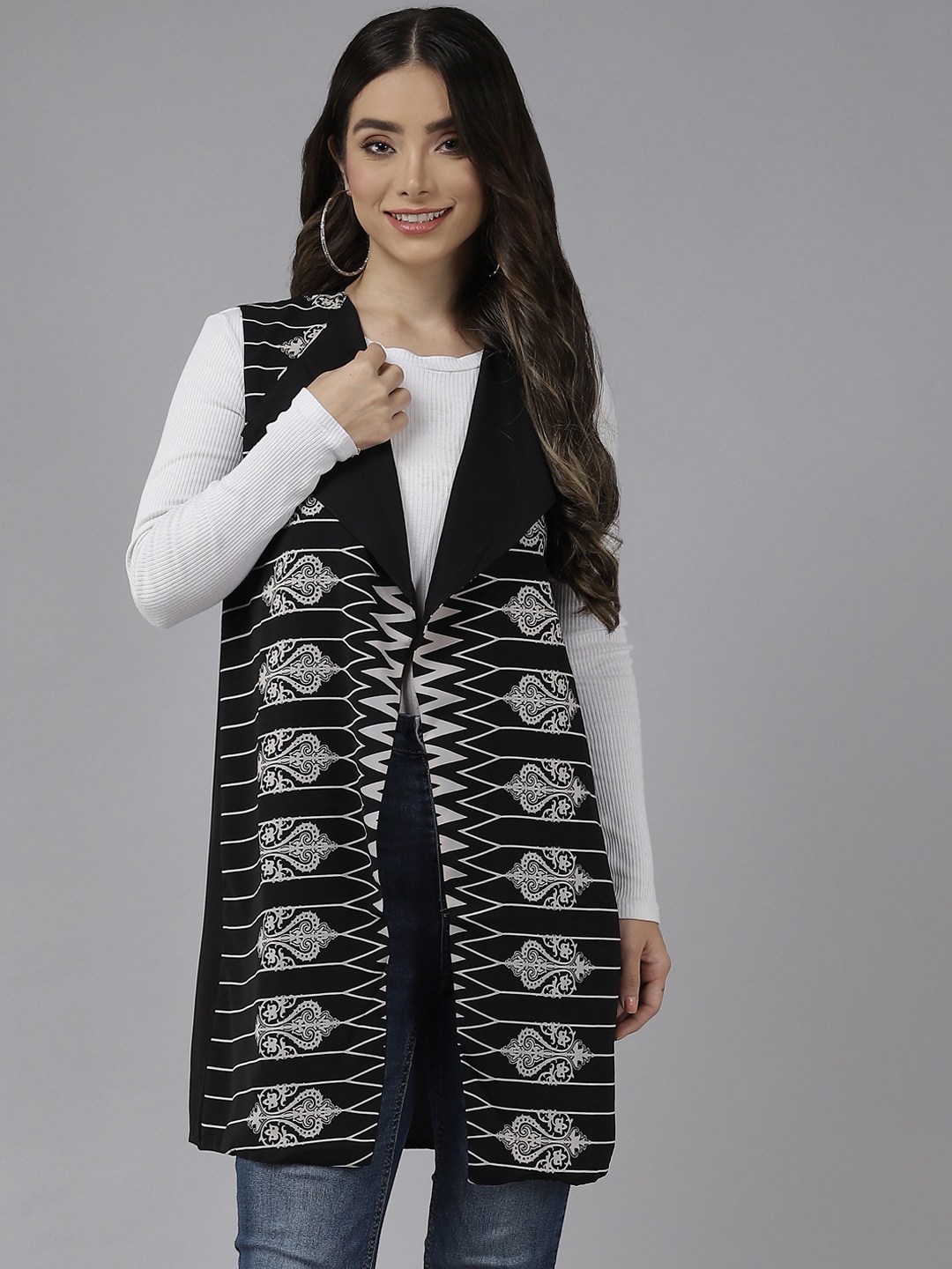 

Aarika Women Black & White Printed Longline Fusion Shrug