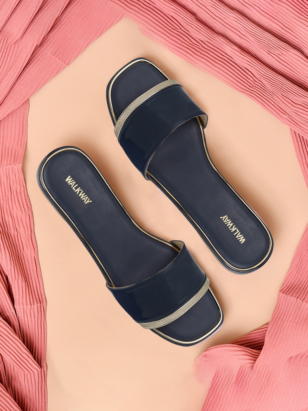 

WALKWAY by Metro Women Open Toe Flats, Black
