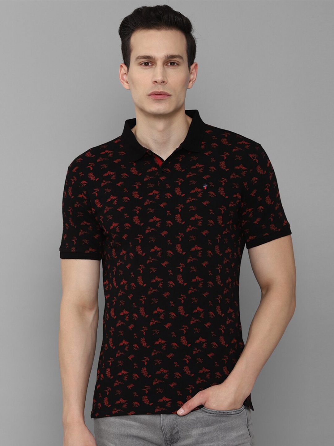 

Louis Philippe Jeans Men Black Printed Polo Collar Pure Cotton Slim Fit T-shirt